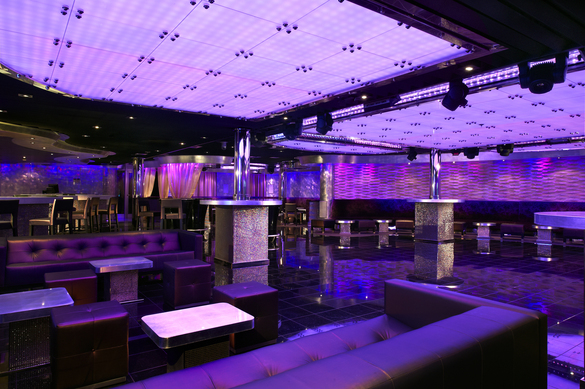 Carnival Magic Vibe Club 1.jpg